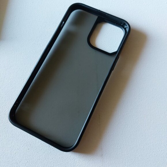 New Casekoo iPhone Case with kickstand and bag - Picture 3 of 16